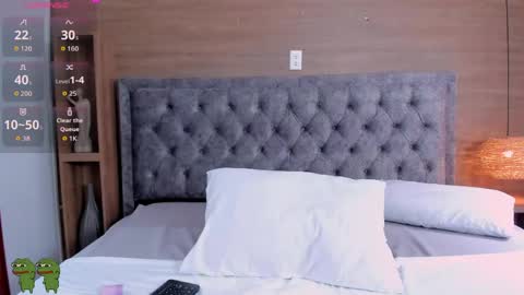 ASHLEY online show from April 10, 8:04 pm