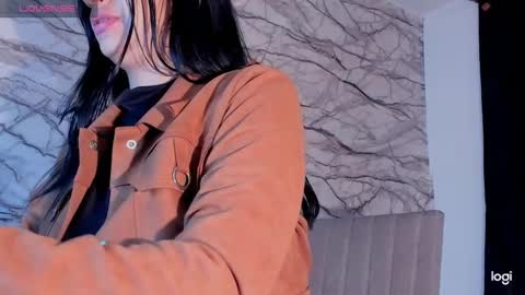 naty online show from December 25, 7:14 am