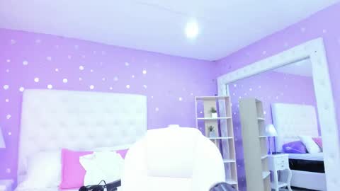 Scarlette  online show from October 17, 3:32 am