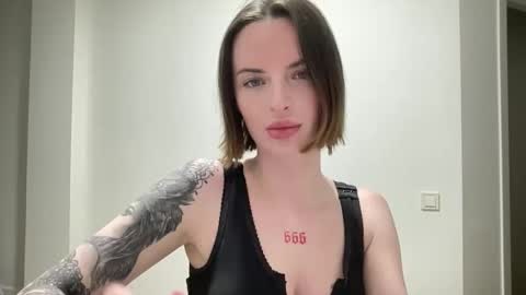 DOVE online show from October 26, 8:15 pm