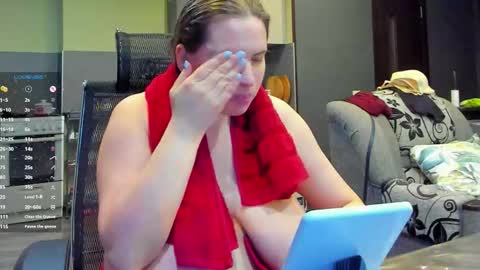 1LINDSEY1 online show from November 20, 1:34 pm