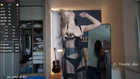 Marie online show from October 4, 1:17 pm