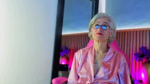 Miss Monserrate online show from March 31, 1:44 pm