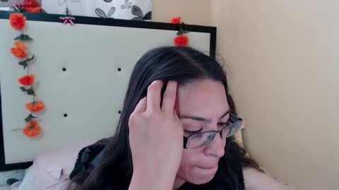 paola online show from March 17, 9:41 pm