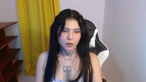 erika online show from November 3, 3:54 am