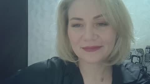 3susie online show from December 17, 4:33 pm