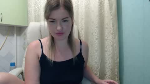 3sweetcandy3 online show from September 15, 10:50 pm