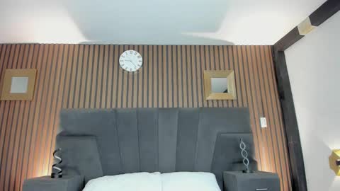 3X NAXAA online show from September 25, 1:10 pm