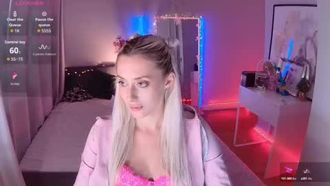 Loren Wood online show from September 11, 3:01 pm