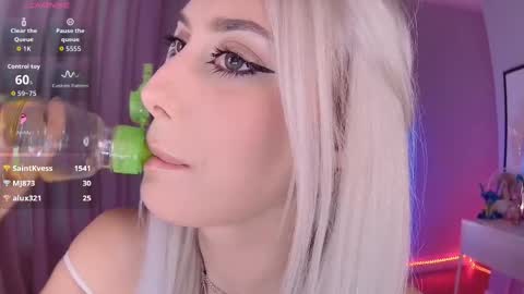 Loren Wood online show from October 11, 4:42 pm