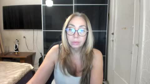 8ciara online show from January 14, 2:11 pm