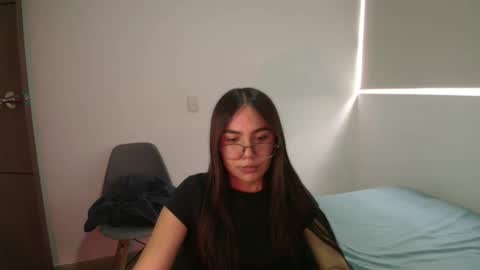 abby 3 online show from April 27, 3:53 pm