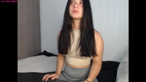 _abrill_20 online show from October 11, 8:33 pm