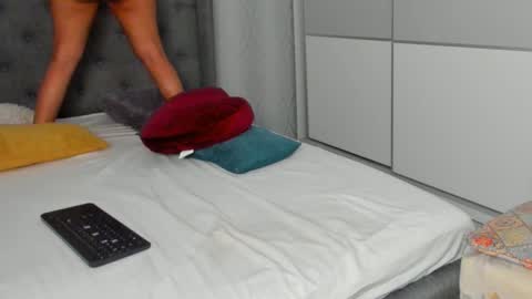 Adelle online show from September 19, 12:04 pm