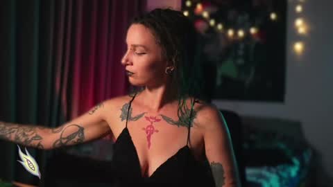 Alice Morrison Mistress Datura online show from December 20, 4:04 pm