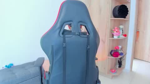 AMANDA online show from March 25, 6:11 pm