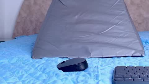 Any online show from April 11, 7:17 pm