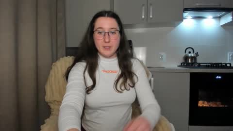 Anna online show from March 24, 7:41 pm