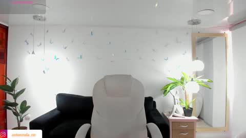 antonnela online show from February 28, 2:05 pm