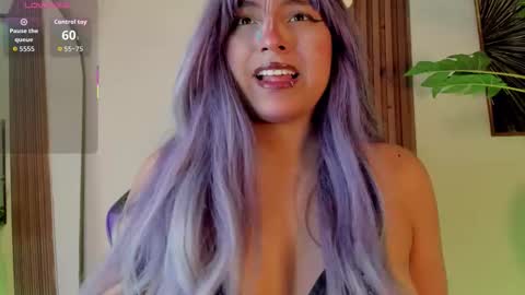   online show from February 7, 4:44 pm