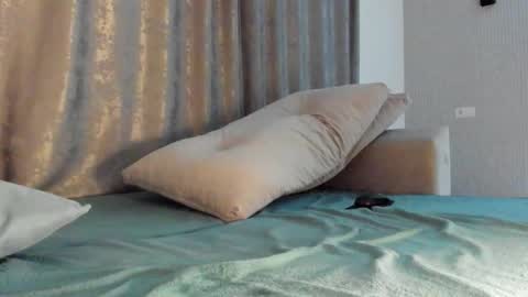 Sofia  online show from March 9, 2:15 am