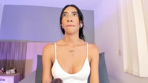 Ashly online show from October 1, 7:30 pm