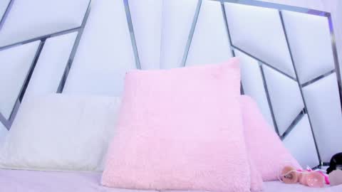 Aura online show from January 22, 4:23 am