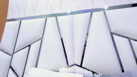 Aura online show from February 22, 3:12 am