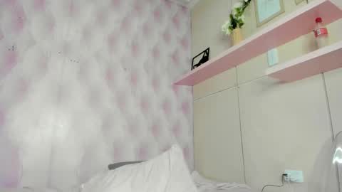 _bellabliss online show from January 9, 9:08 pm