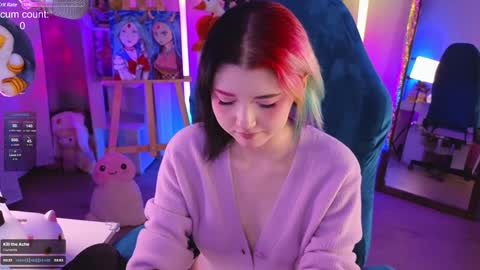 Alice .. online show from December 3, 8:50 pm