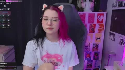 Alice .. online show from April 22, 9:01 pm