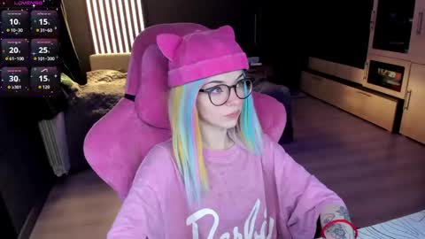 Olivia Subscribe to my Fansly -   online show from May 25, 10:53 pm