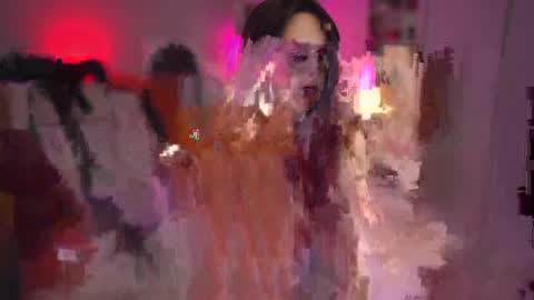 Lili online show from April 18, 9:45 am