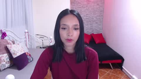 _camila_evans_ online show from March 3, 12:53 pm