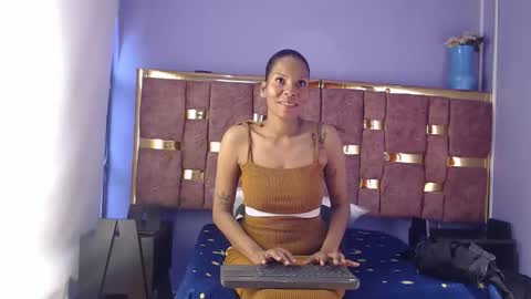 Caroline online show from November 28, 12:08 pm