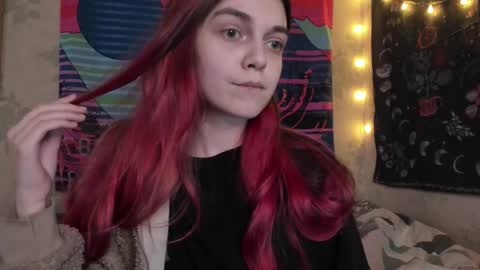 Caroline online show from February 22, 2:16 pm