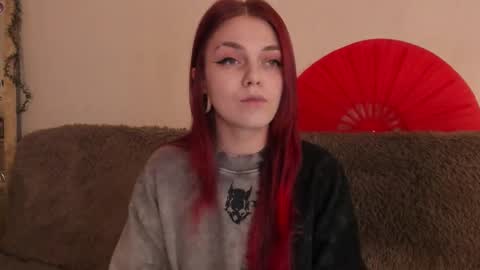 Caroline online show from January 8, 1:04 pm