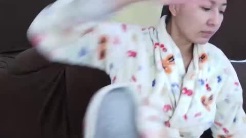 cat online show from November 12, 9:29 am