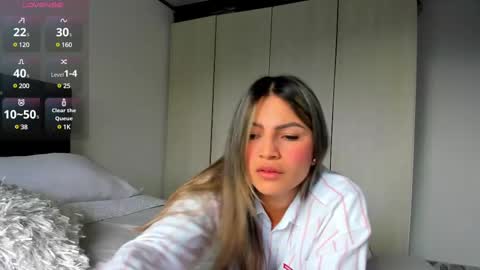 Bella  online show from March 1, 9:04 pm