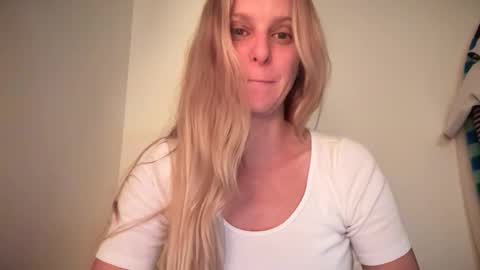 Chelsea xo online show from December 14, 5:35 am