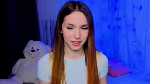 Cindy . online show from September 18, 8:40 pm