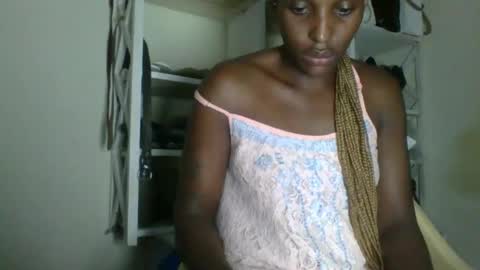 clara online show from April 13, 10:49 am