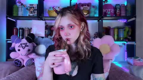 Kate online show from June 3, 7:41 pm
