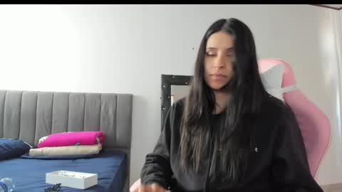 _elektrah online show from January 29, 6:39 pm