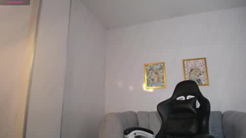 _ella_b online show from February 4, 3:11 am