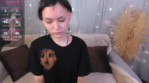 _emily__strike_ online show from January 23, 9:50 am