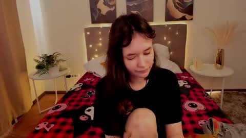 _emily__strike_ online show from May 15, 2:38 am