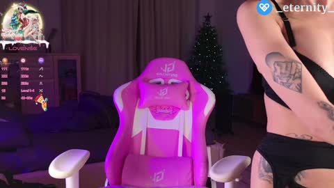 Mia  online show from January 4, 11:54 am