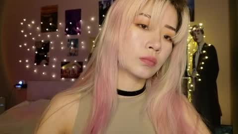 EveEva online show from April 18, 1:08 am