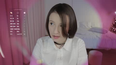 Essie  online show from January 23, 1:51 am